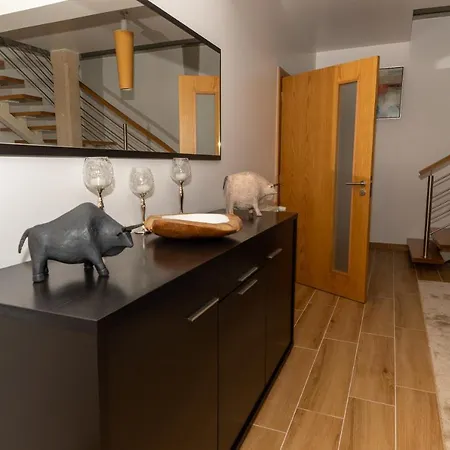 Villa Local Santa Marta *