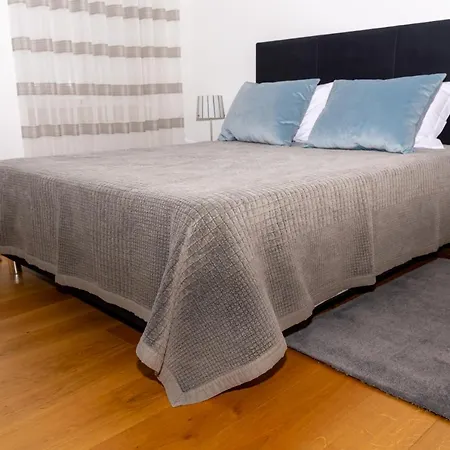 Vila Local Santa Marta