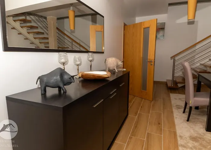 Villa Local Santa Marta *